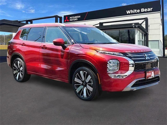 2025 Mitsubishi Outlander SEL's photo