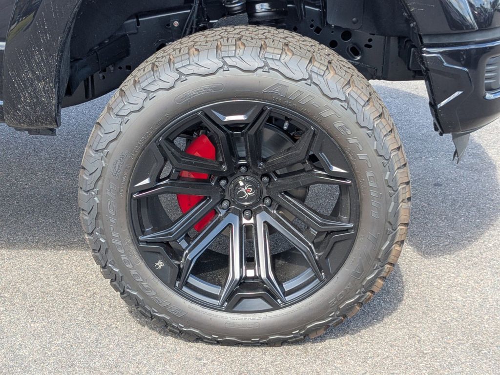 2025 Ford F-150 XLT photo 10