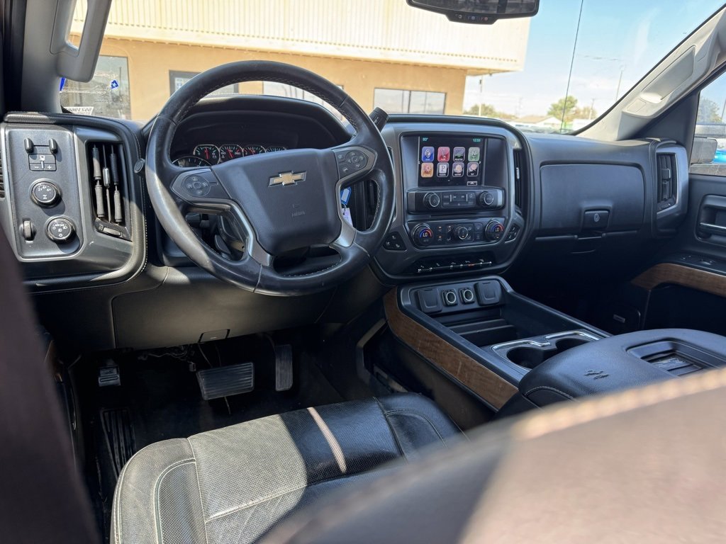 2016 Chevrolet Silverado 2500HD LTZ photo 3
