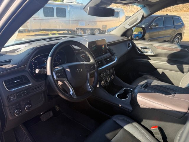 2023 Chevrolet Suburban Z71 photo 3