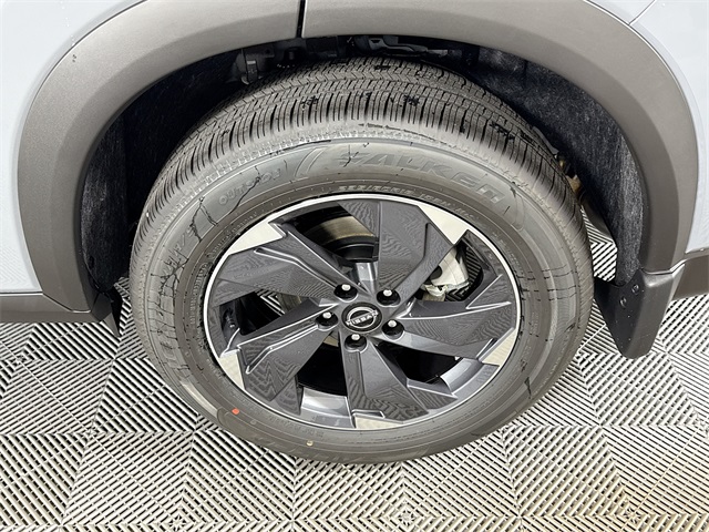 2026 Nissan Rogue SV photo 3