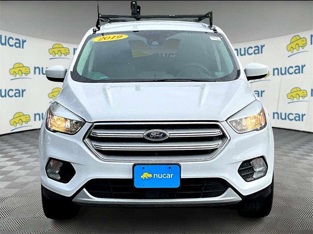 2019 Ford Escape SE photo 2