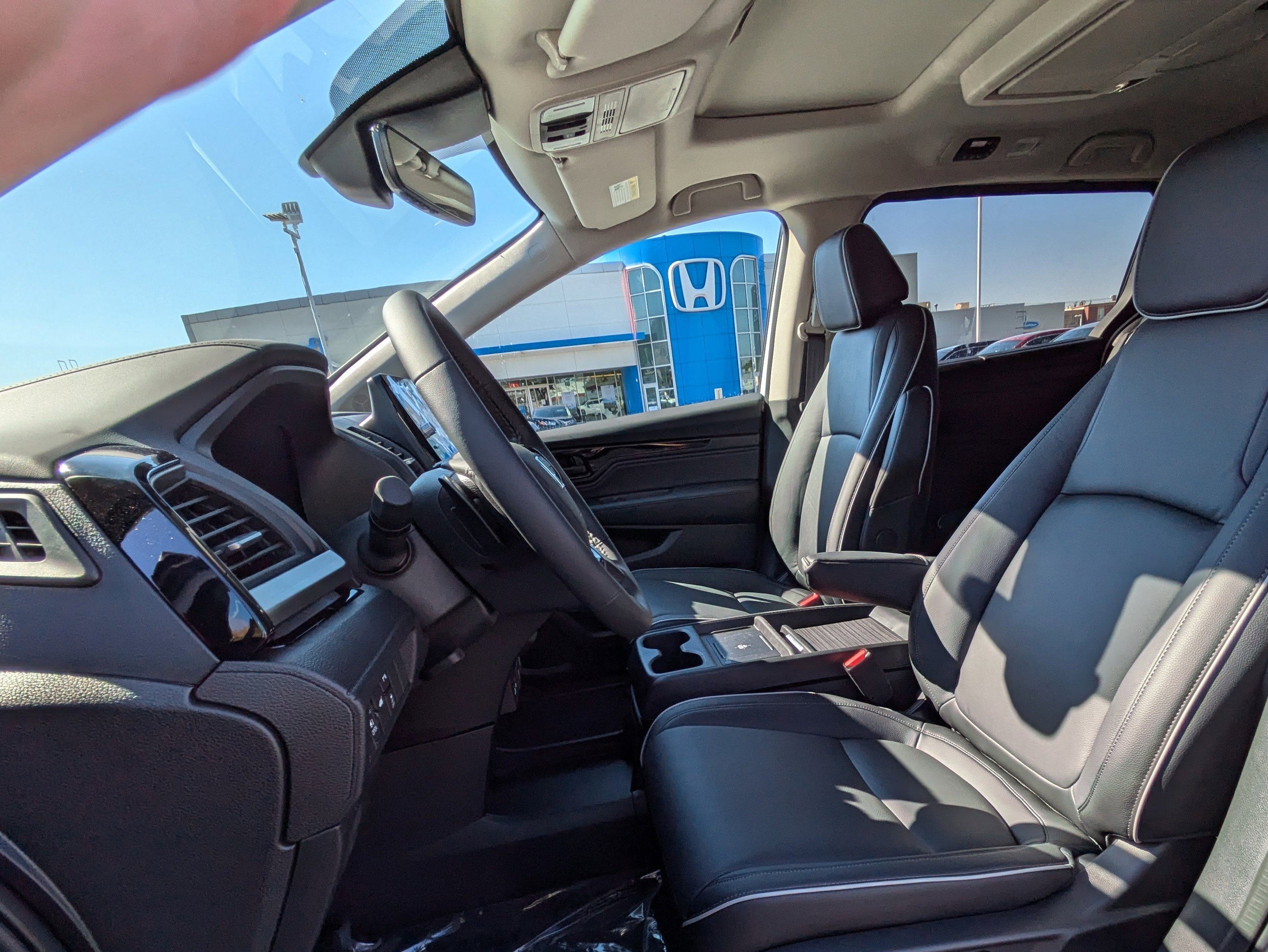 2025 Honda Odyssey Touring photo 12