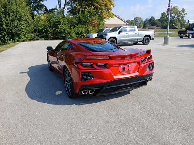 2023 Chevrolet Corvette Stingray 2LT photo 3