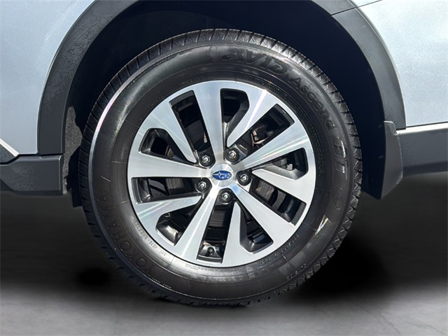 2022 Subaru Outback Premium photo 19