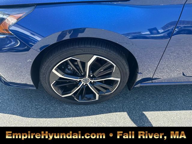 2024 Nissan Altima 2.5 SR photo 13