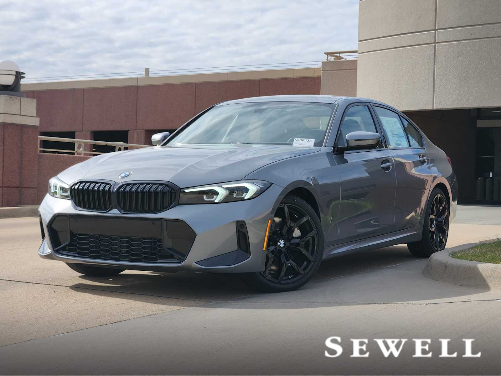 2026 BMW 3 Series 330i's photo