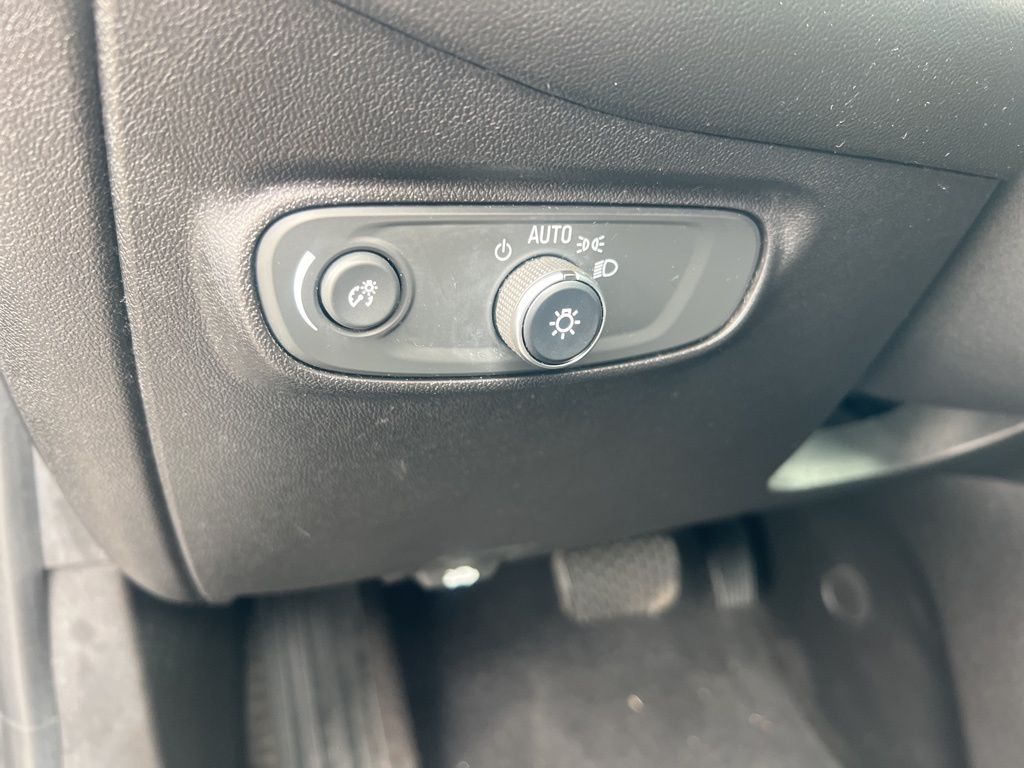 2019 Chevrolet Equinox LT photo 44