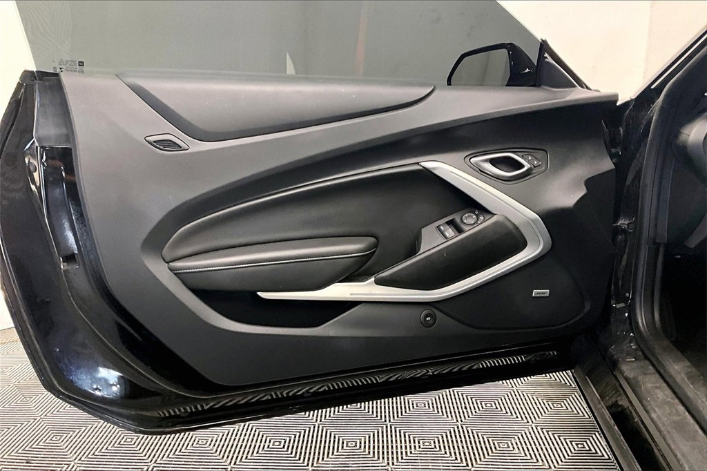 2023 Chevrolet Camaro LT1 photo 22
