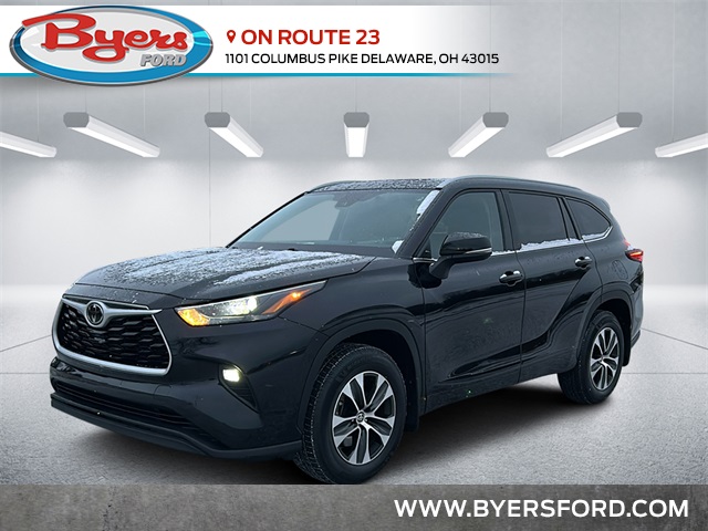 2022 Toyota Highlander XLE's photo