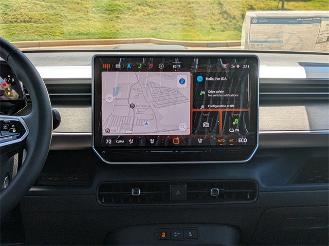 2025 Volkswagen ID. Buzz Pro Plus photo 18
