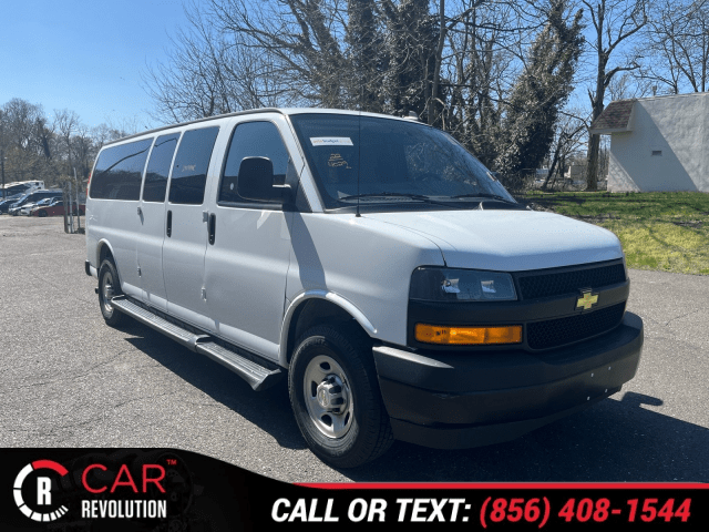 2022 Chevrolet Express Passenger 3500 LS RWD