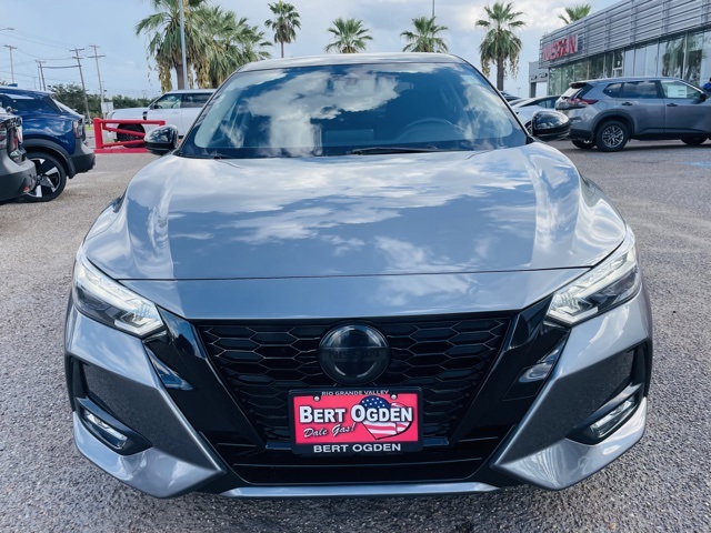 2023 Nissan Sentra SR photo 2