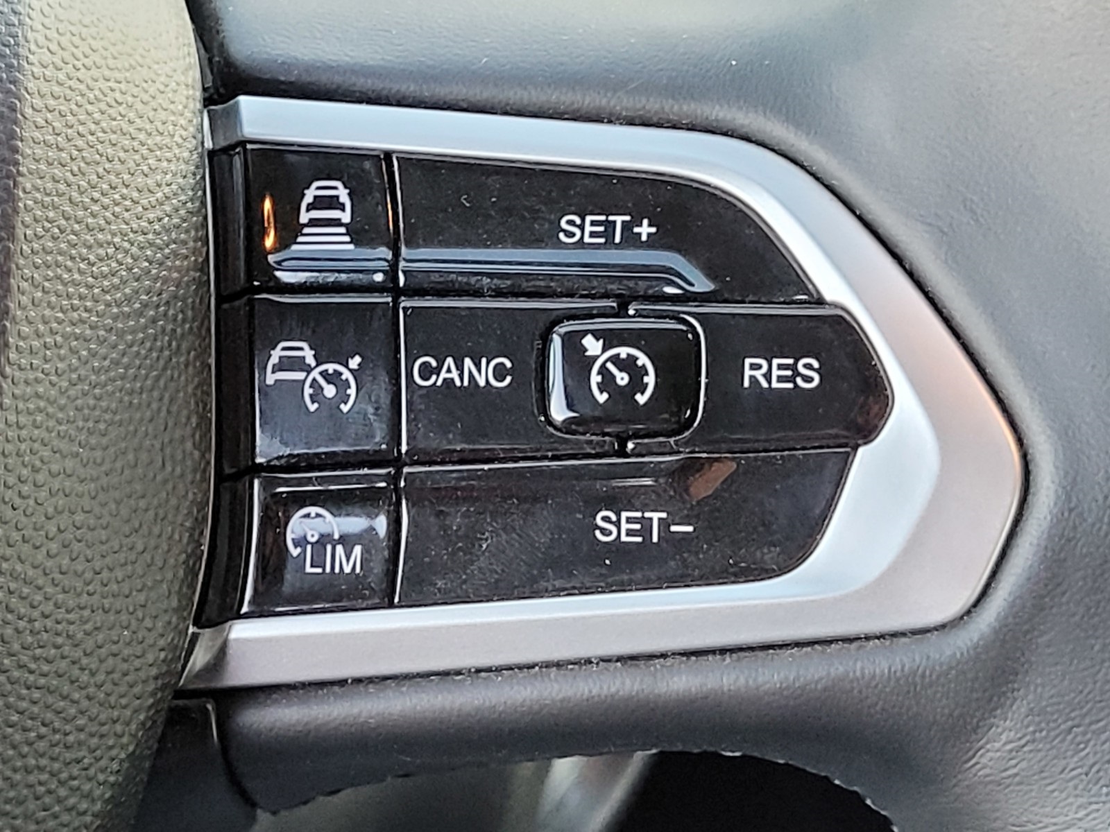 2024 Ram 3500 photo 20
