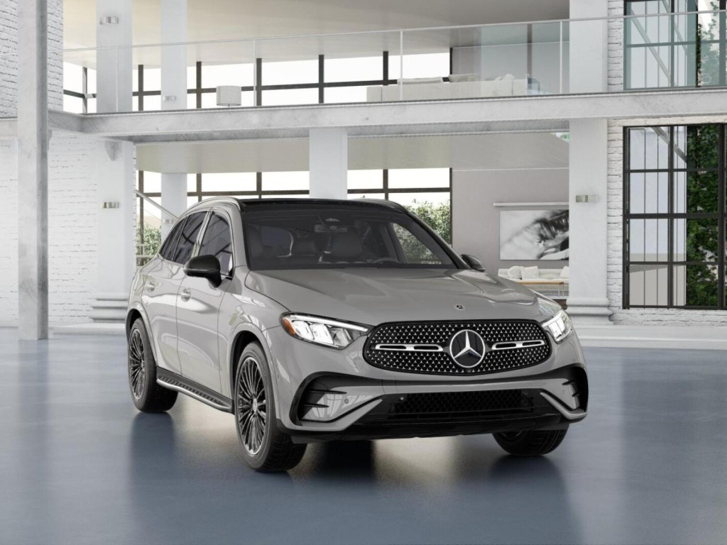 2026 Mercedes Benz GLC 300 photo 8
