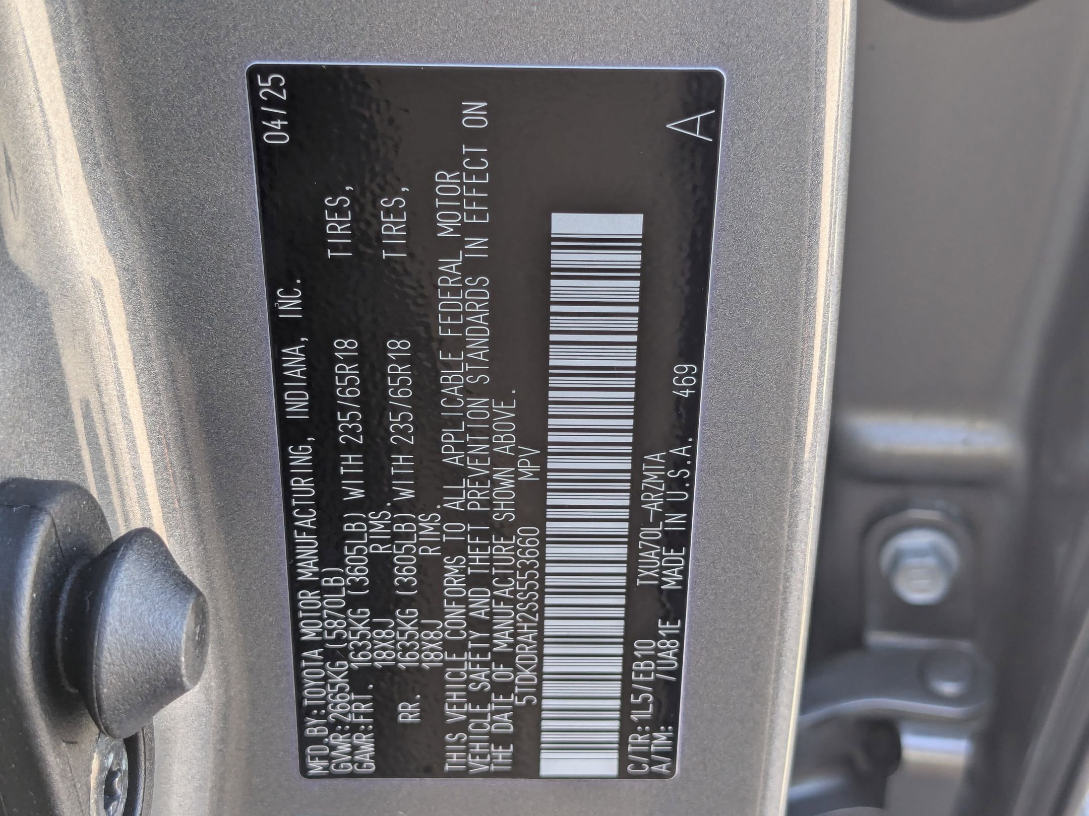 2025 Toyota Highlander XLE photo 34