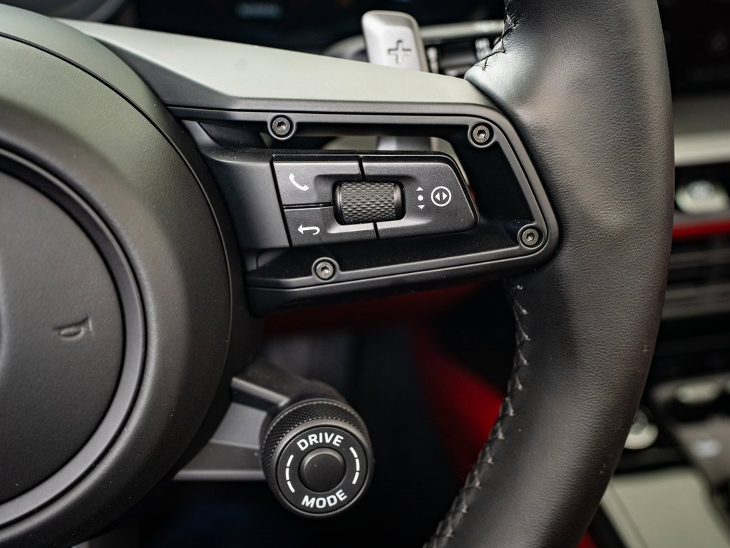 2024 Porsche 911 Targa 4S photo 22
