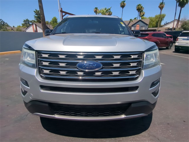 2017 Ford Explorer XLT photo 32