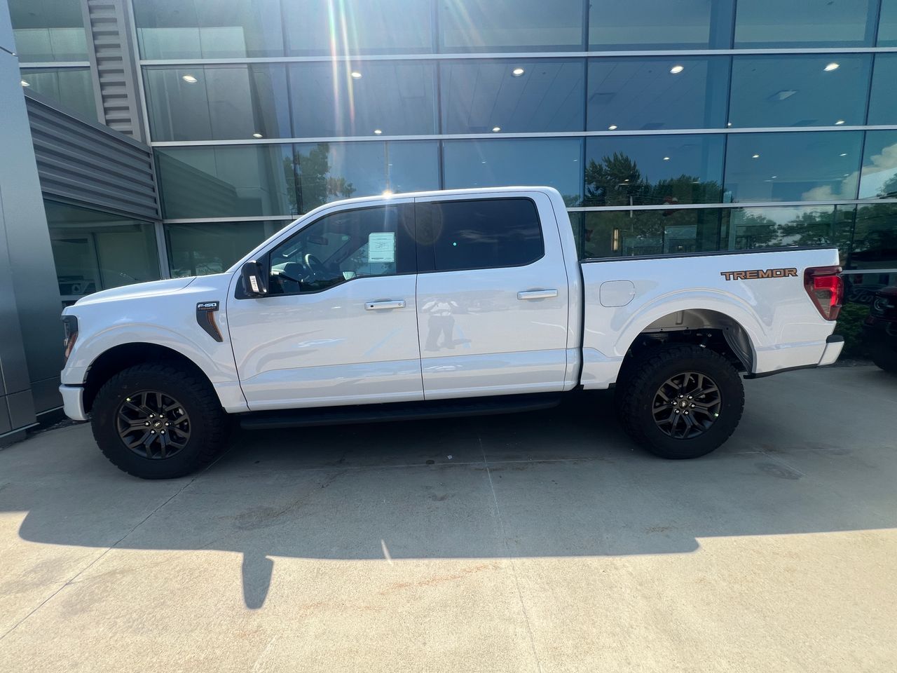 2025 Ford F-150 Tremor photo 4