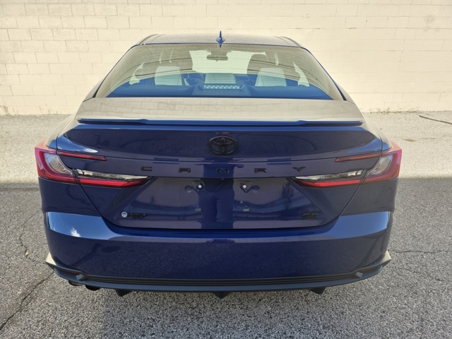 2025 Toyota Camry SE photo 4