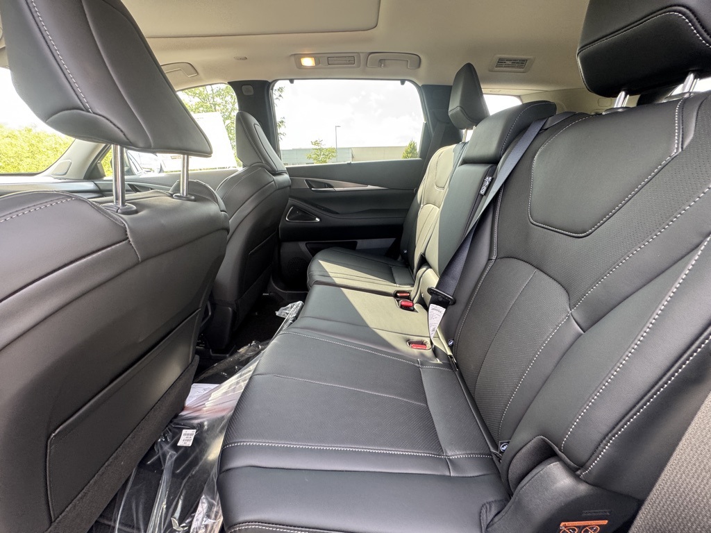 2026 Infiniti QX60 Luxe AWD photo 19