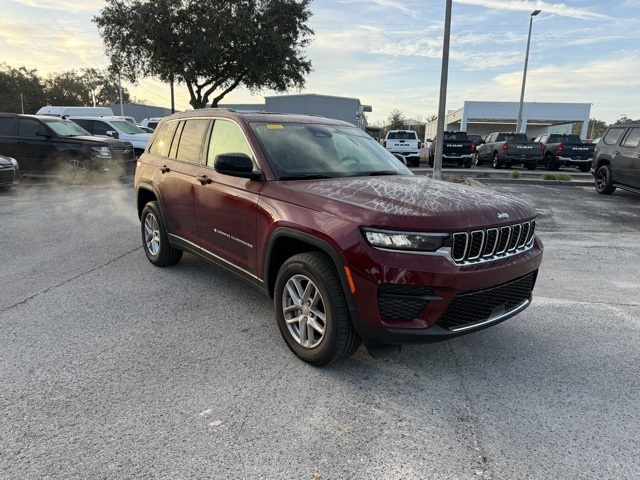 2025 Jeep Grand Cherokee Laredo's photo