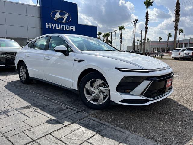 2026 Hyundai Sonata SE's photo