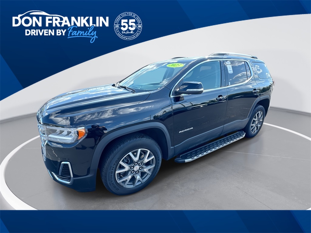 2023 GMC Acadia SLE's photo