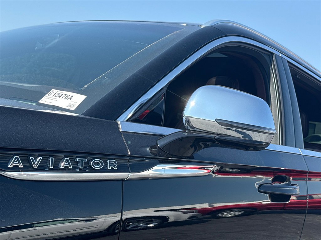 2022 Lincoln Aviator Black Label photo 8