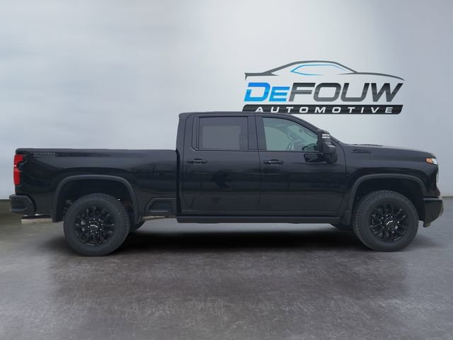 2025 Chevrolet Silverado 2500HD LTZ photo 2