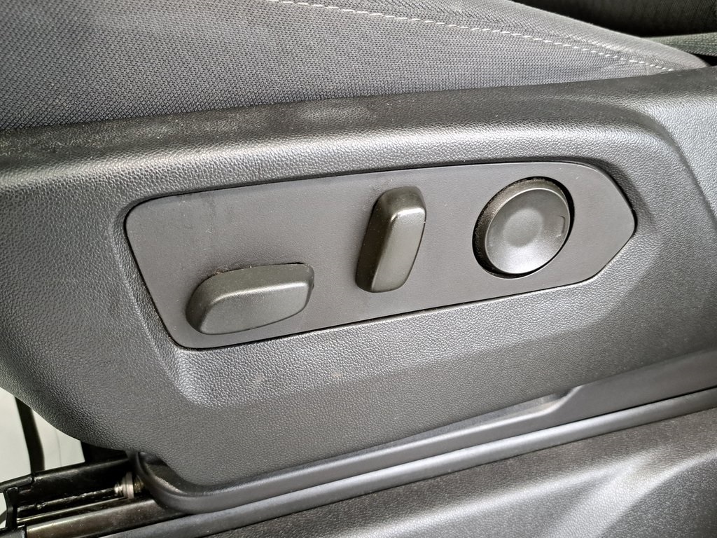 2022 Chevrolet Silverado 1500 LT photo 20