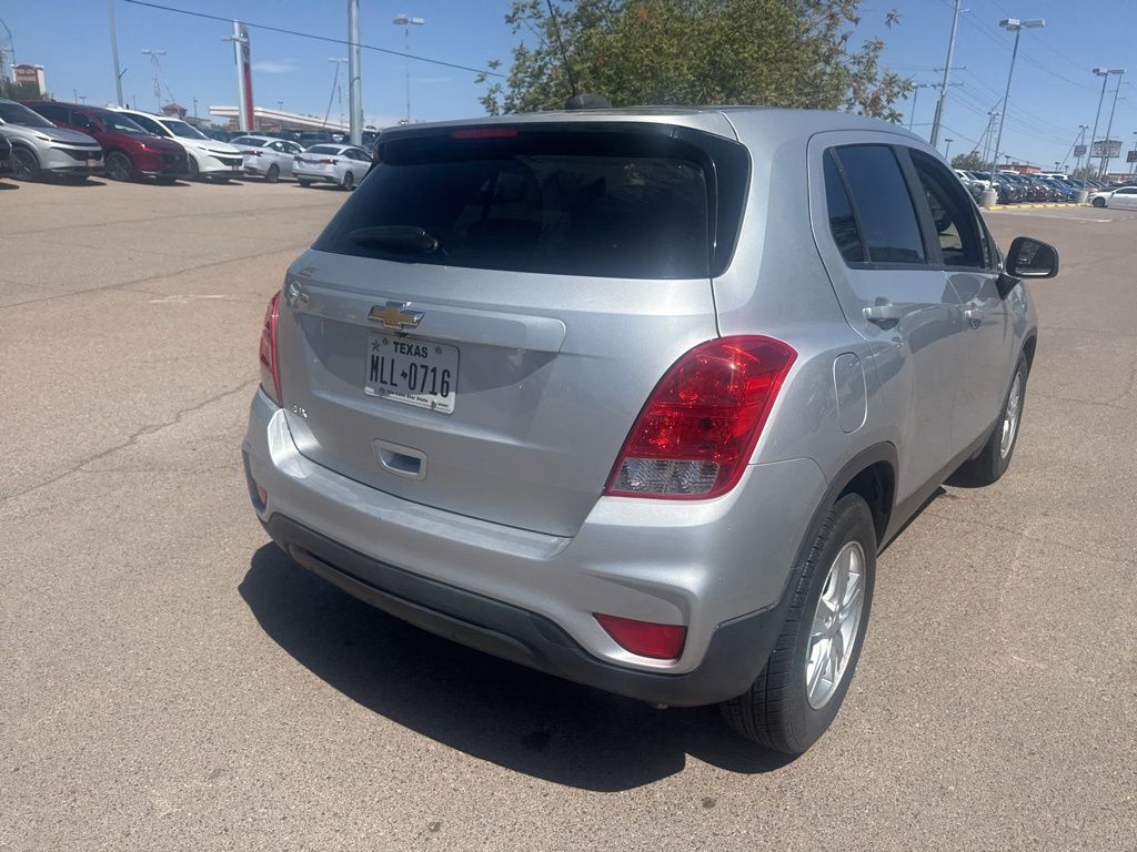 2019 Chevrolet Trax LS photo 5