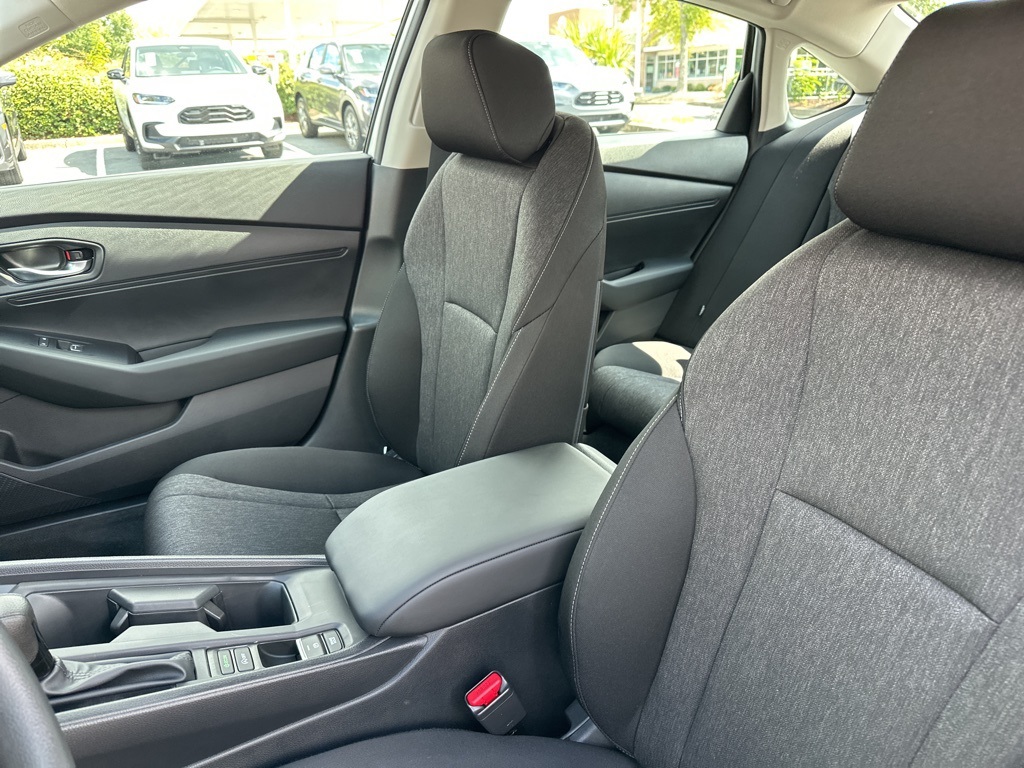 2025 Honda Accord LX photo 23