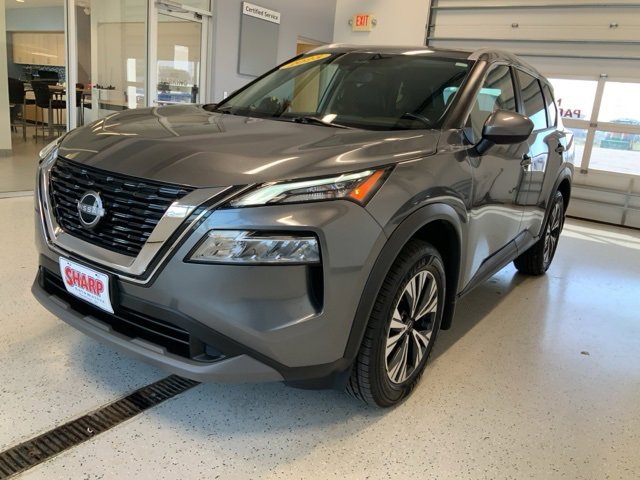 2023 Nissan Rogue SV photo 4