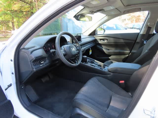 2025 Honda Accord SE photo 2