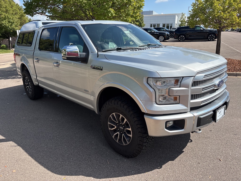 2016 Ford F-150 Platinum photo 9