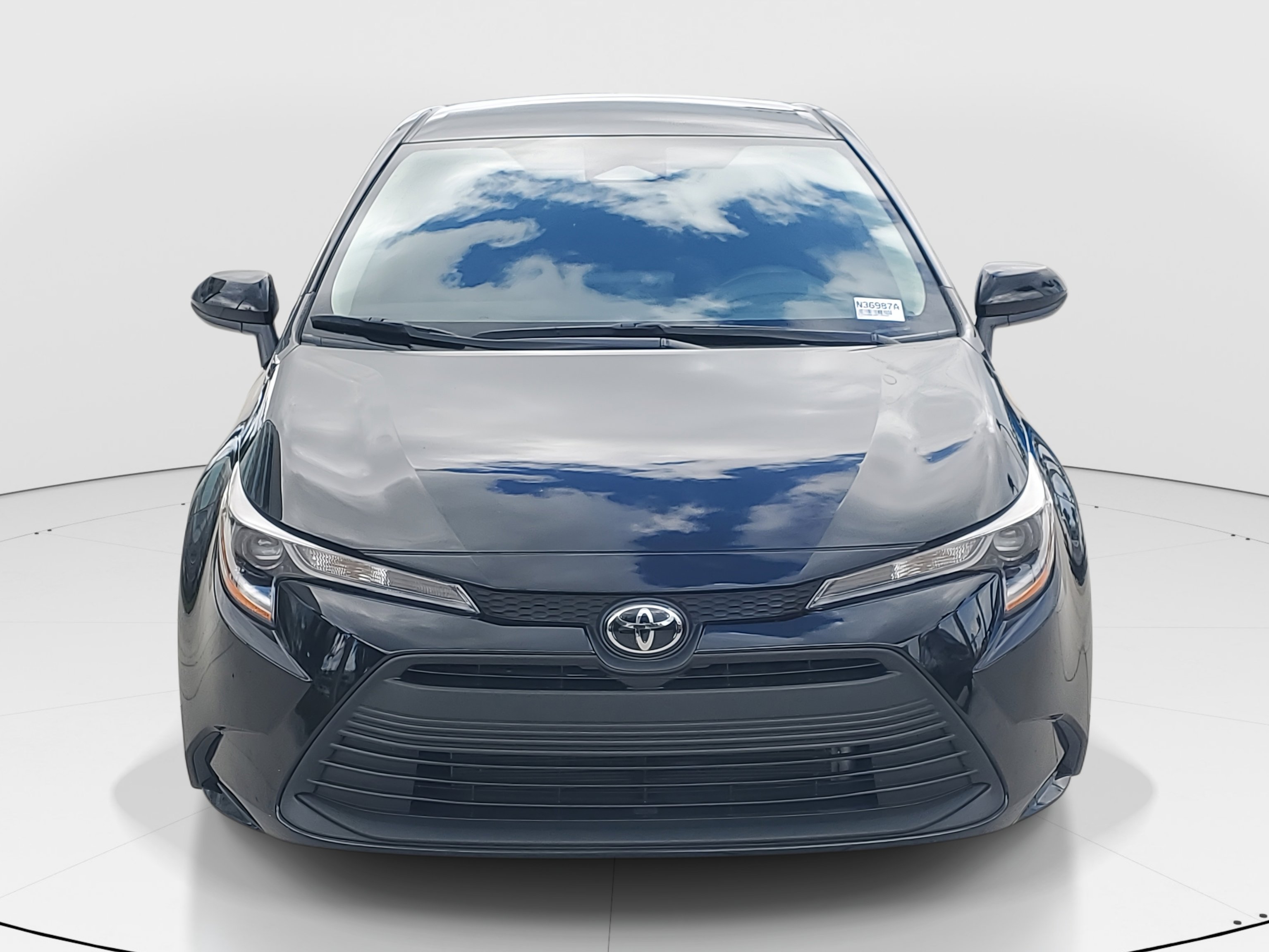2024 Toyota Corolla LE photo 3