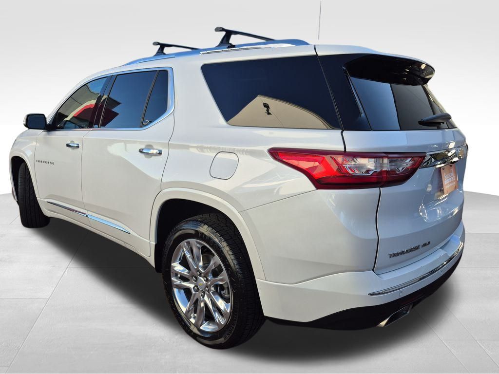 2021 Chevrolet Traverse High Country photo 2