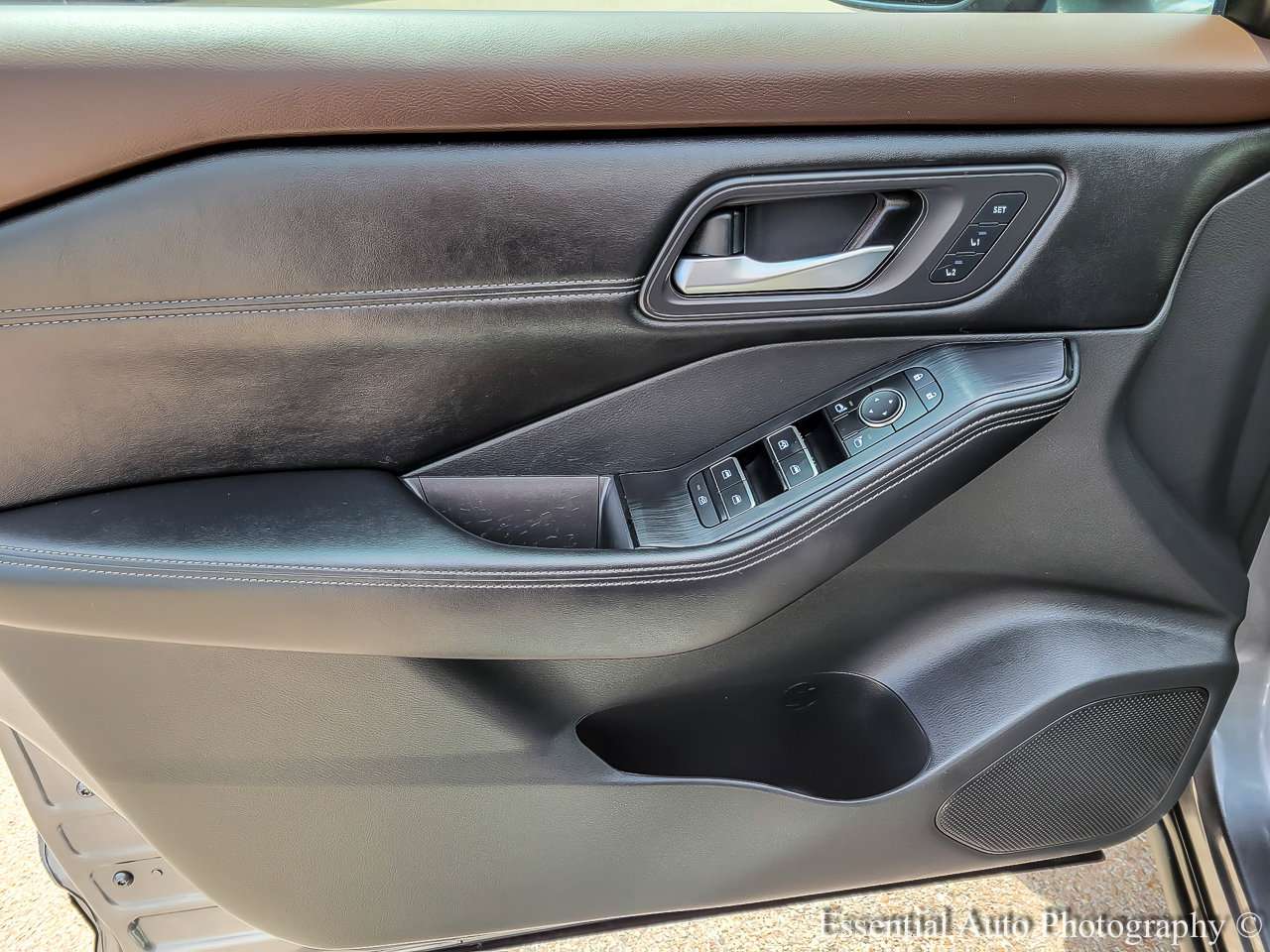 2022 NISSAN ROGUE - Image 18