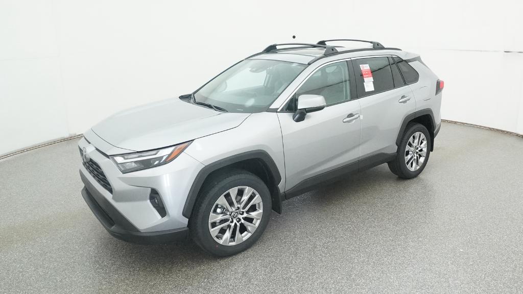 2025 Toyota RAV4 XLE Premium's photo