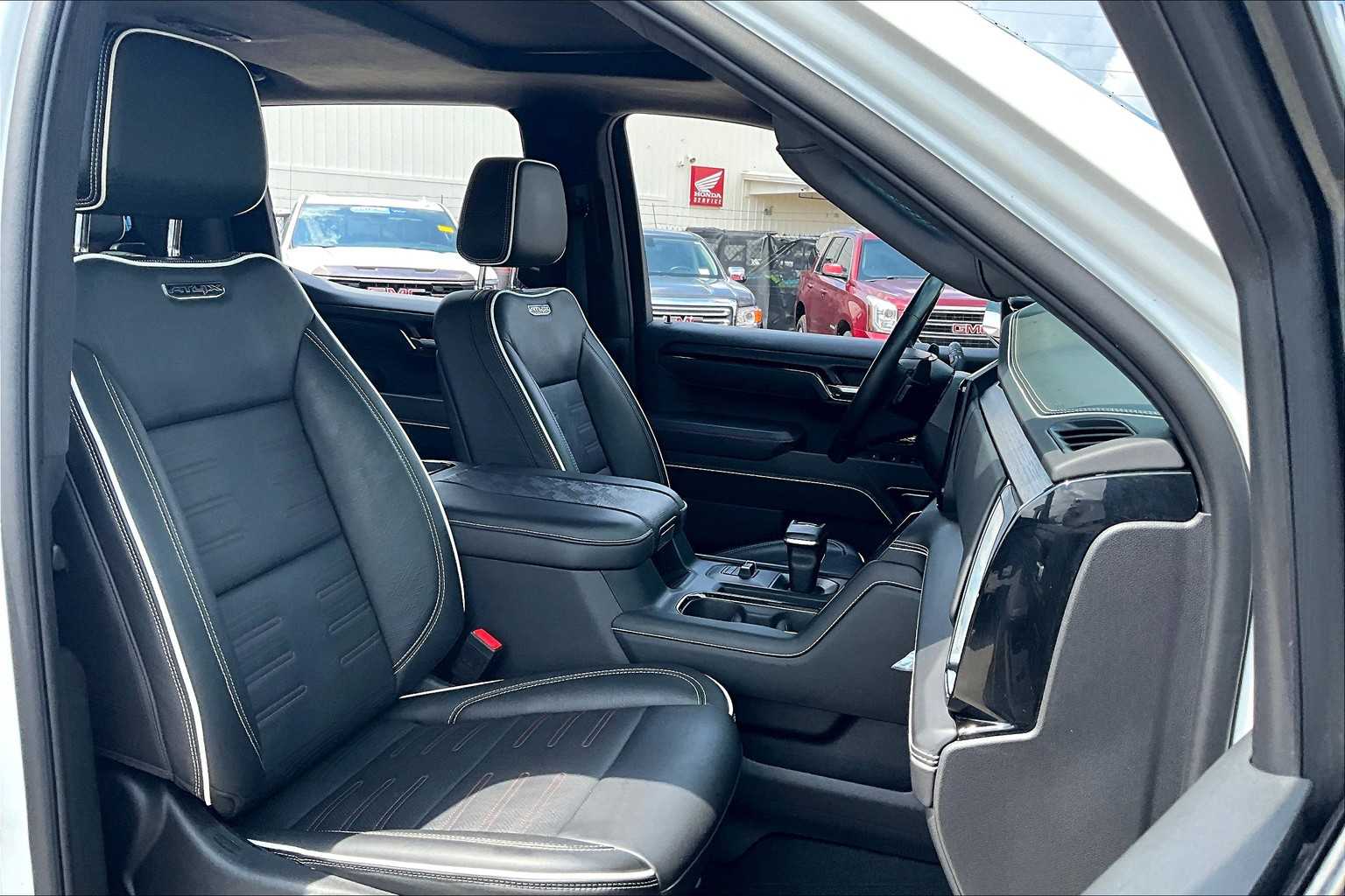 2023 Gmc Sierra 1500 AT4X photo 8