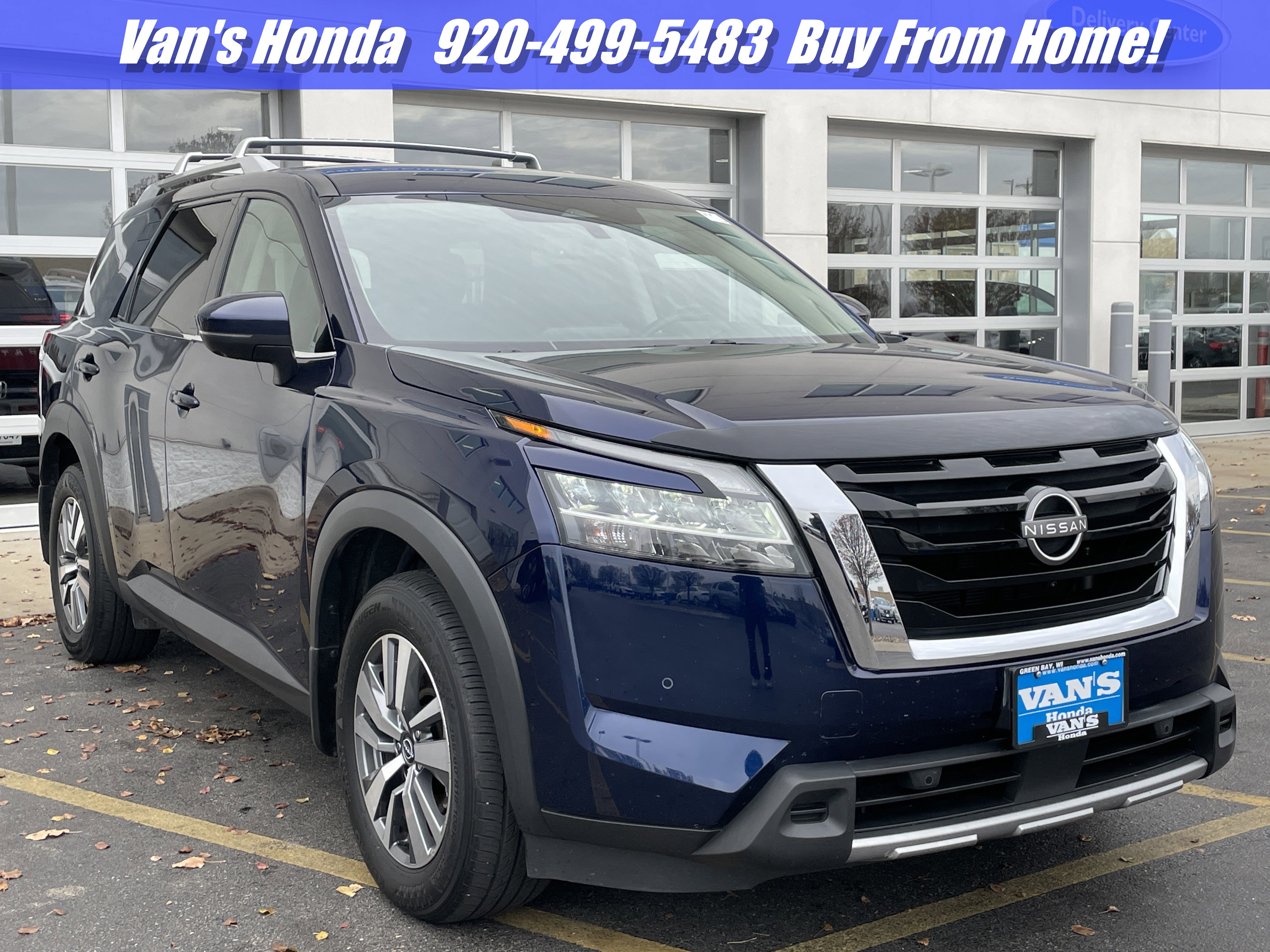 2023 Nissan Pathfinder SL's photo