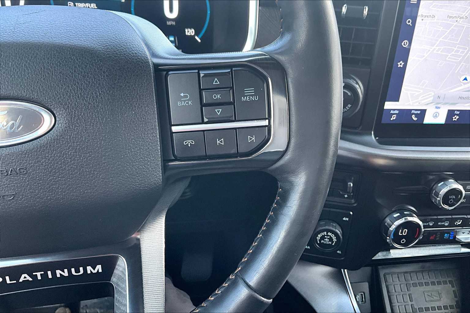 2021 Ford F-150 Platinum photo 24