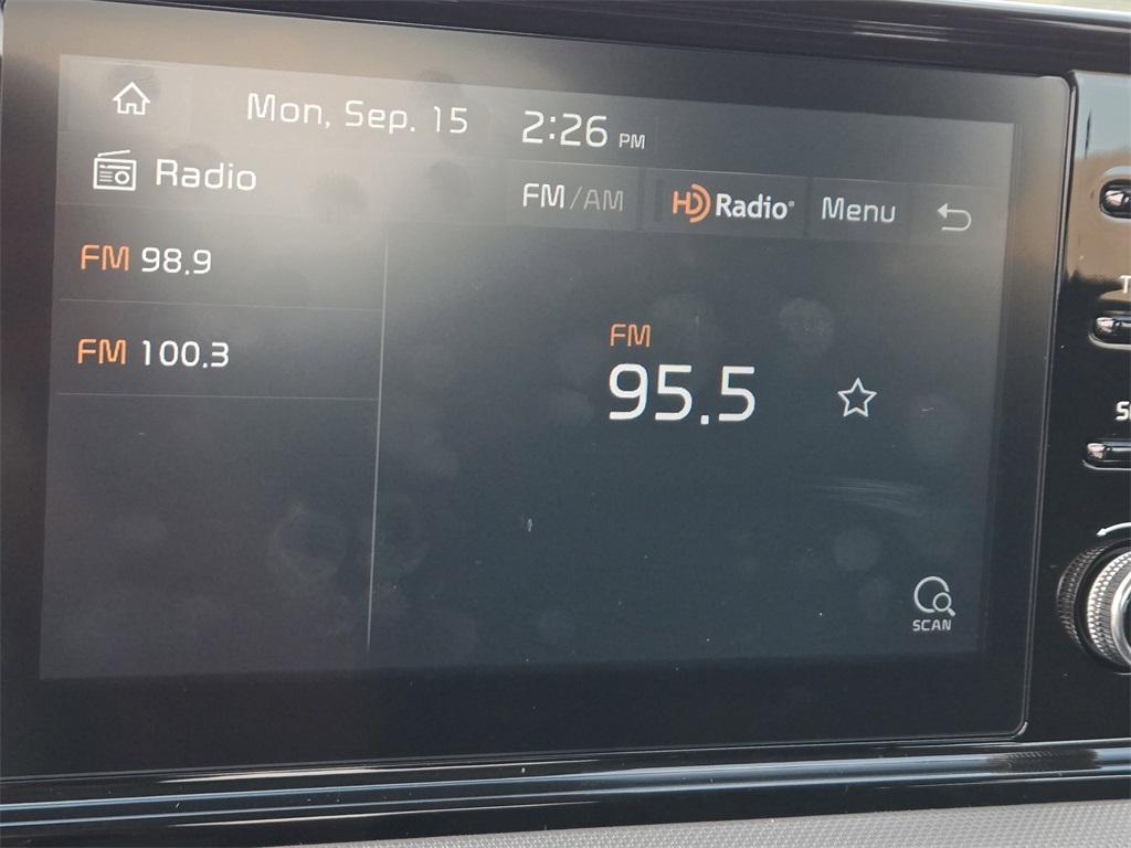 2021 Kia K5 LX photo 18