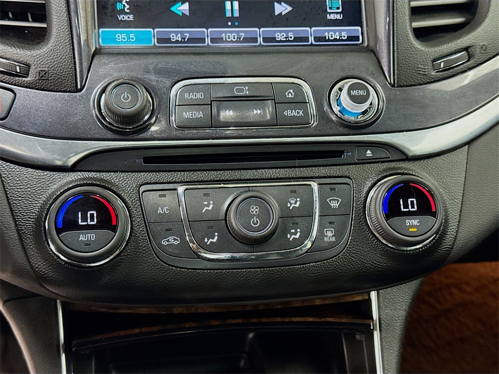 2014 Chevrolet Impala 2LT photo 13