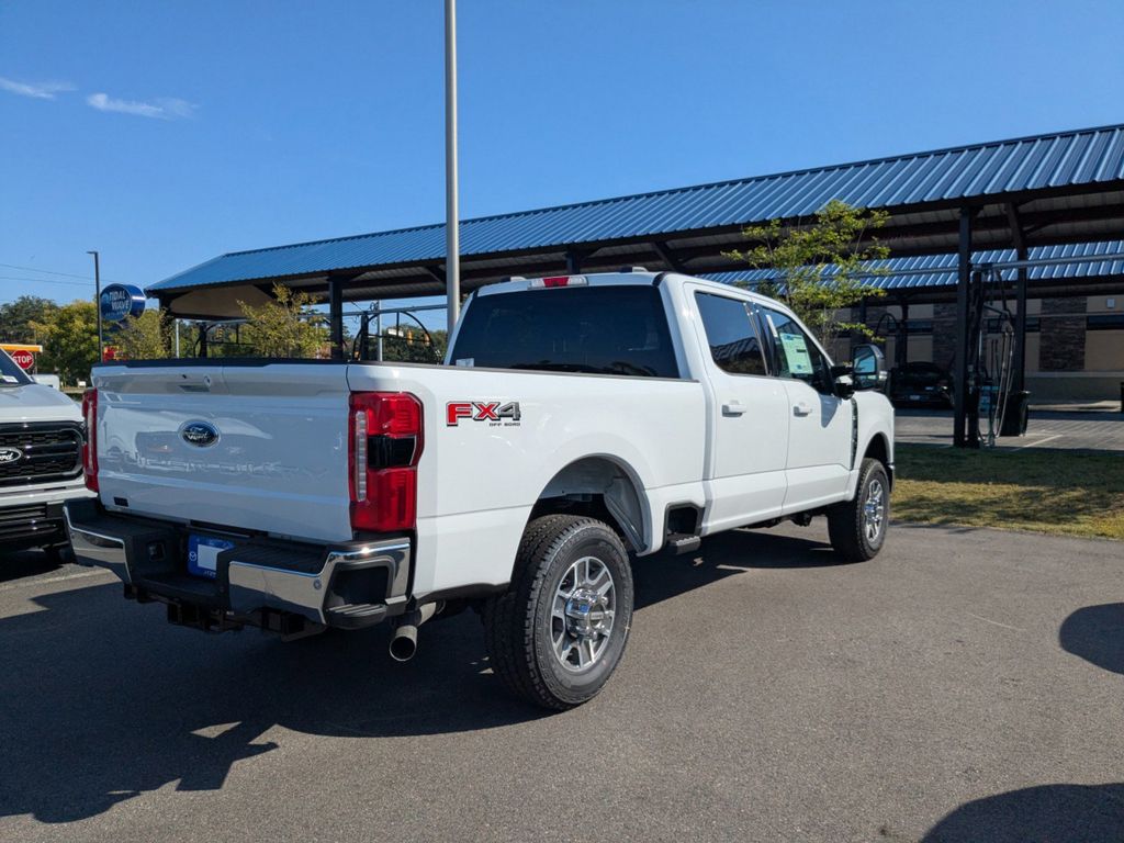 2026 Ford F-250 Lariat photo 3