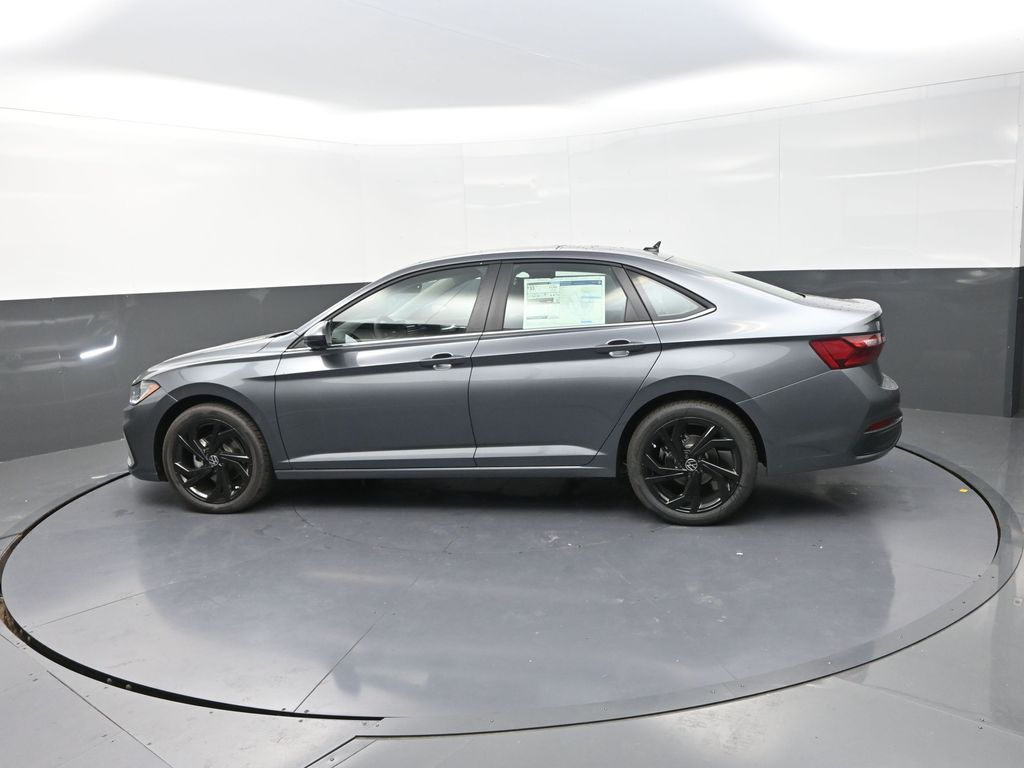 2026 Volkswagen Jetta 1.5T SE photo 4