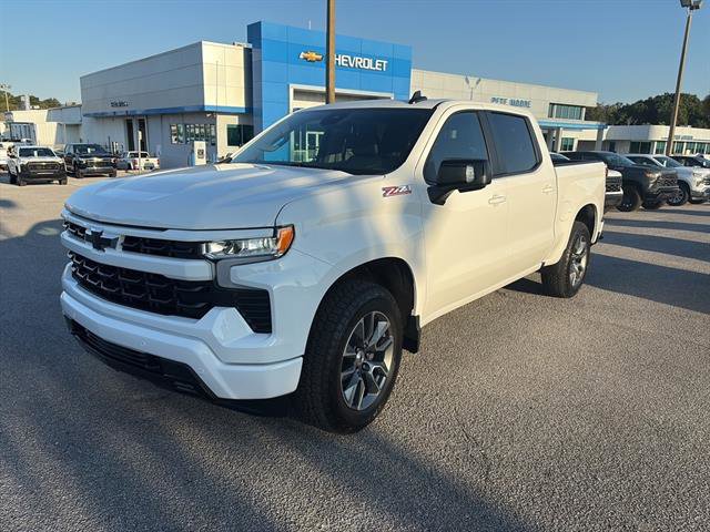 2026 Chevrolet Silverado 1500 RST photo 3