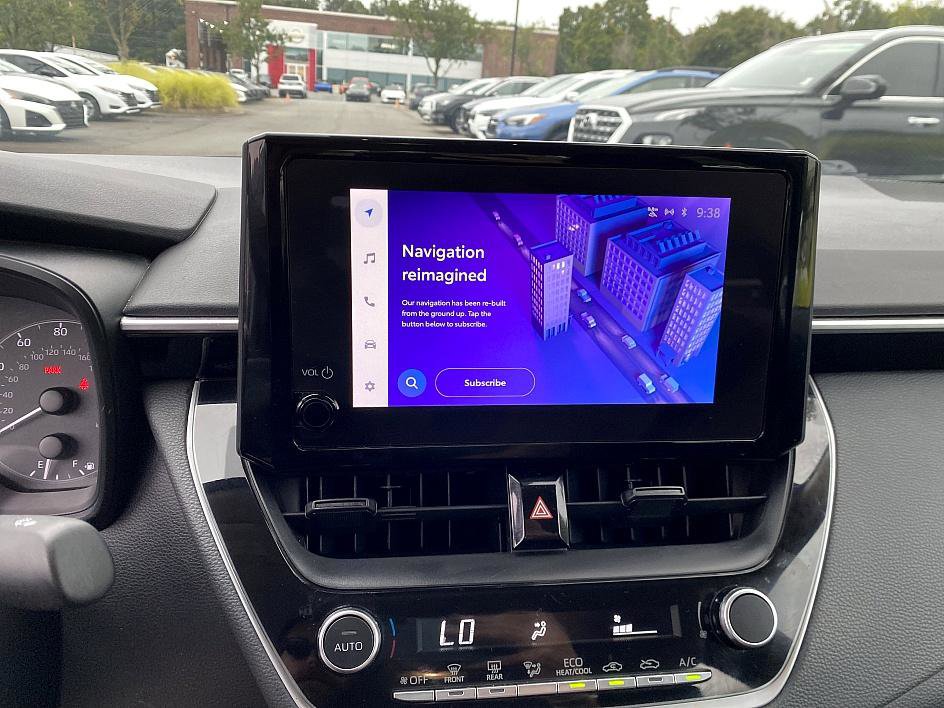 2023 Toyota Corolla LE photo 11