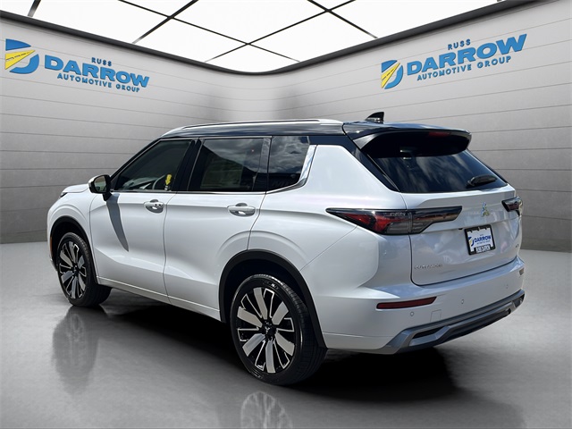 2025 Mitsubishi Outlander SEL photo 2
